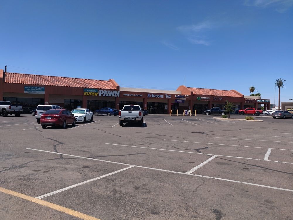 Plaza Mesa Shopping Center: 303-347 E Southern Ave , Mesa, AZ 85210